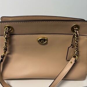 Coach Tan and Gold Leather Shoulder Bag with Classic Design